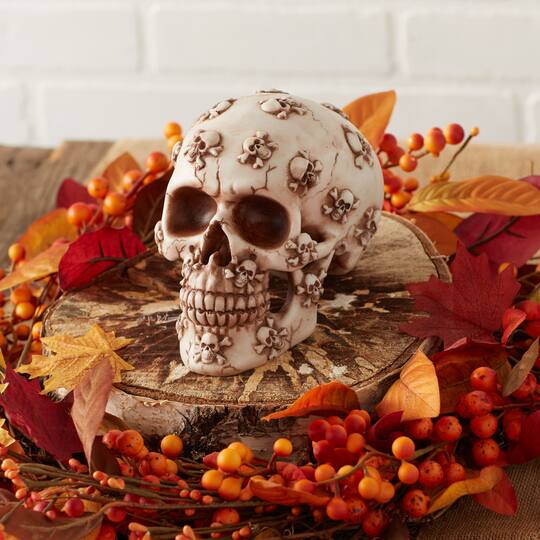 Dragon Crest Grinning Dia De Los Muertos Skull Décor